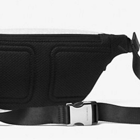 Michael Kors Beltbag - Picture 4 of 5